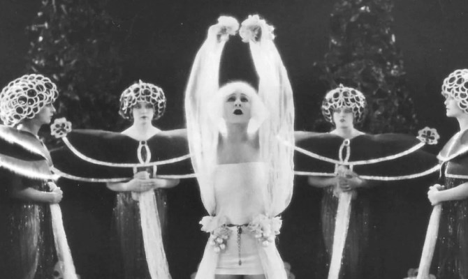 The Duke's Cinemas (@dukesbrighton) on Twitter photo 🥳 It's the 112th anniversary of the Duke of York's tomorrow!
To celebrate we're showing #Salome, inspired by the drawings of artist #AubreyBeardsley and featuring a live score from <a href="/ElizaSkelton/">Eliza Skelton</a> - an unmissable, unique show!
🕣 20.45 🗓️ Thu 22 Sep
🎟️ bit.ly/3dwd9AJ 🥳 It's the 112th anniversary of the Duke of York's tomorrow!
To celebrate we're showing #Salome, inspired by the drawings of artist #AubreyBeardsley and featuring a live score from <a href="/ElizaSkelton/">Eliza Skelton</a> - an unmissable, unique show!
🕣 20.45 🗓️ Thu 22 Sep
🎟️ bit.ly/3dwd9AJ