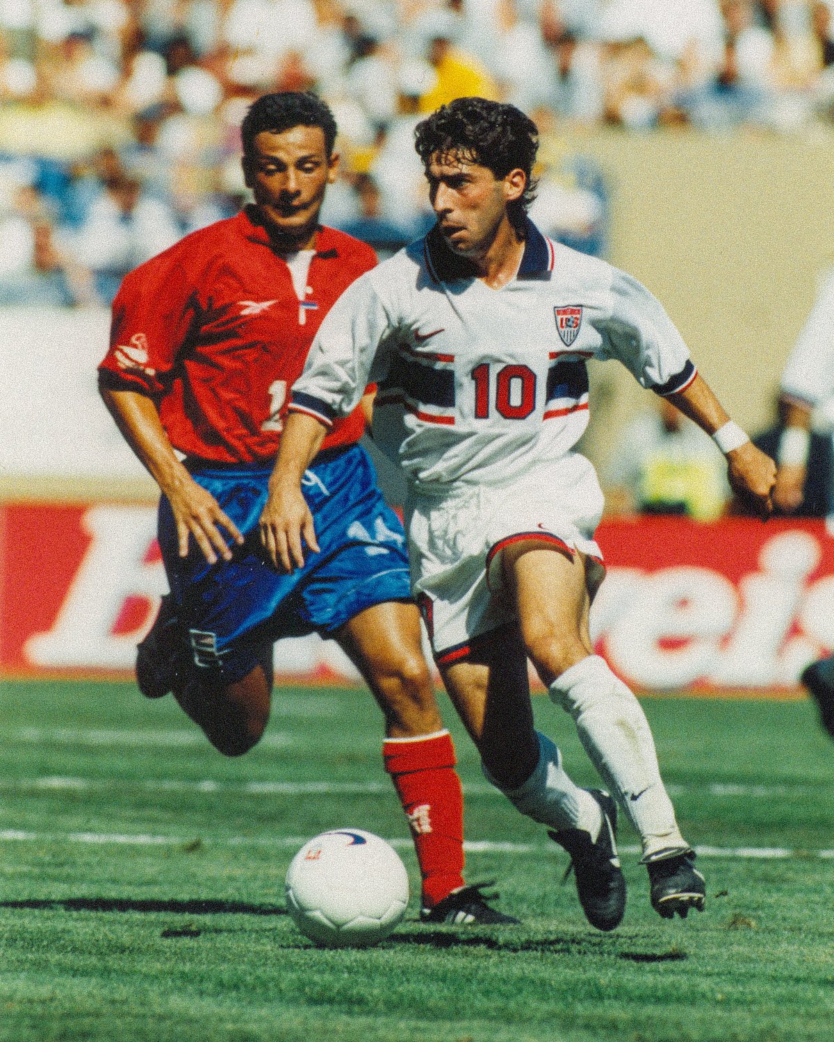 Happy birthday to former midfielder Tab Ramos! 