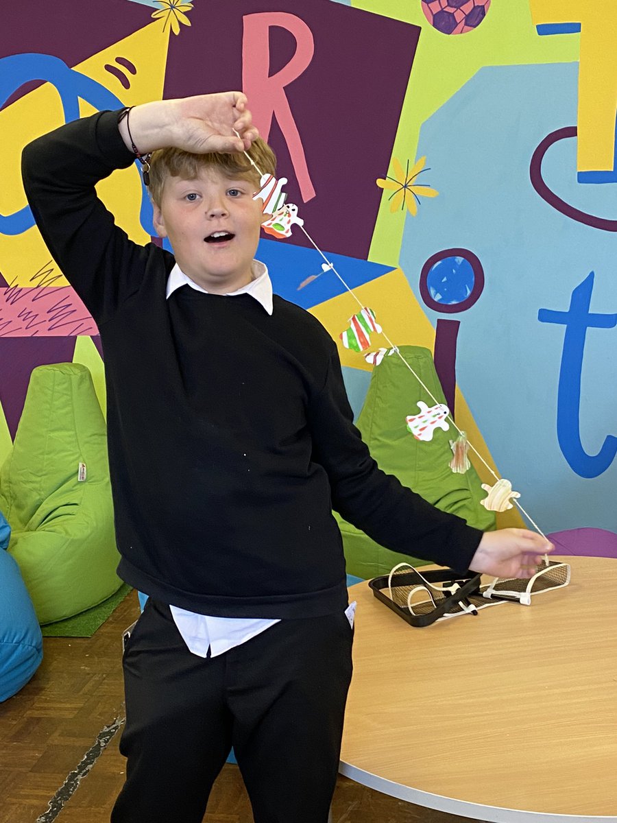 AshleyYsortit's tweet image. 👻YOUNG CARERS CLYDEBANK👻

A spell was casted over the Clydebank group last night, they were able to bring out their spooky side and make some Halloween decorations…
 
Please look out for senior spider and senior mummy 🕷🧟

#YSIYC #spookyseason #boo