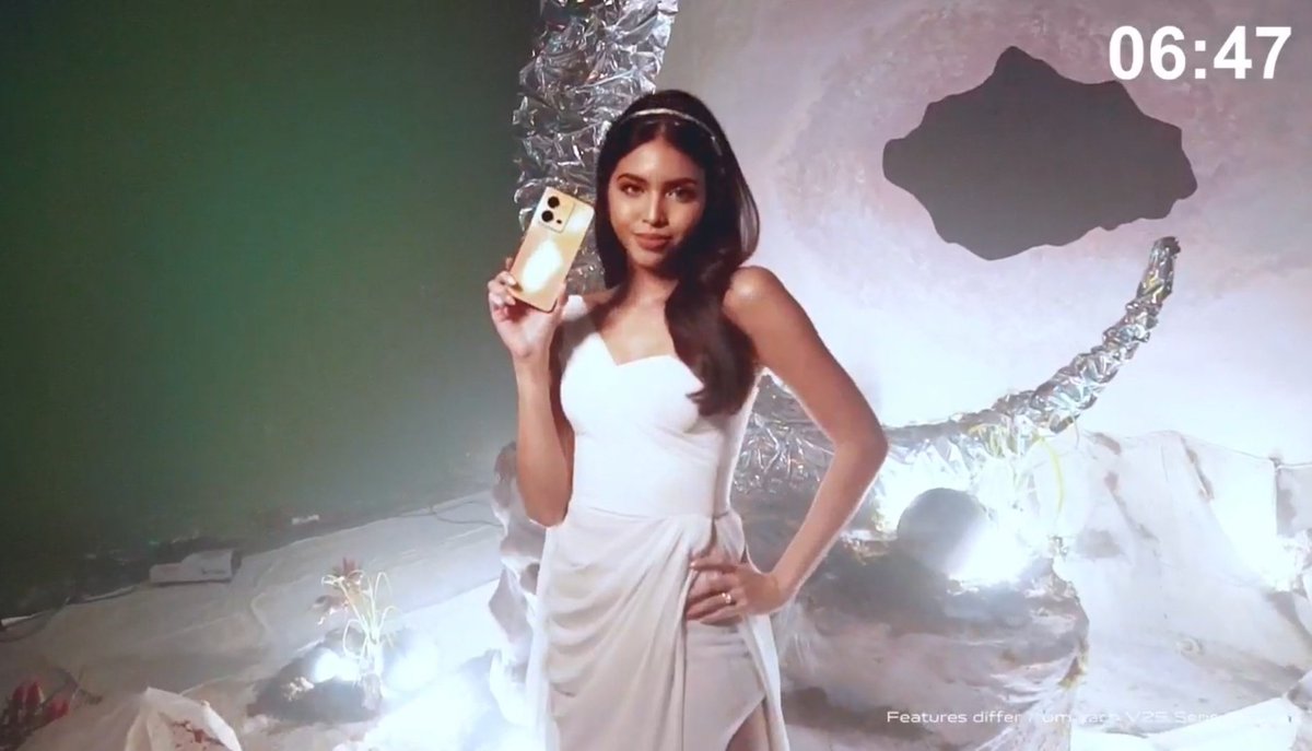 MAINEstersofc's tweet photo. New Blessing Again!!! 
Thank you @Vivo_Phil for Always Trusting Our Maine Girl!💛

@mainedcm #MaineMendoza
#NightPortaitMasterMaine #MainevivoV25  
#vivoV25Series5G #NightPortraitMaster https://t.co/iFI1QyPp21