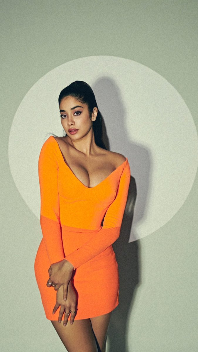 MazeKaro18's tweet photo. Janhvi 😍🧡

https://t.co/VQRCKP1KoE