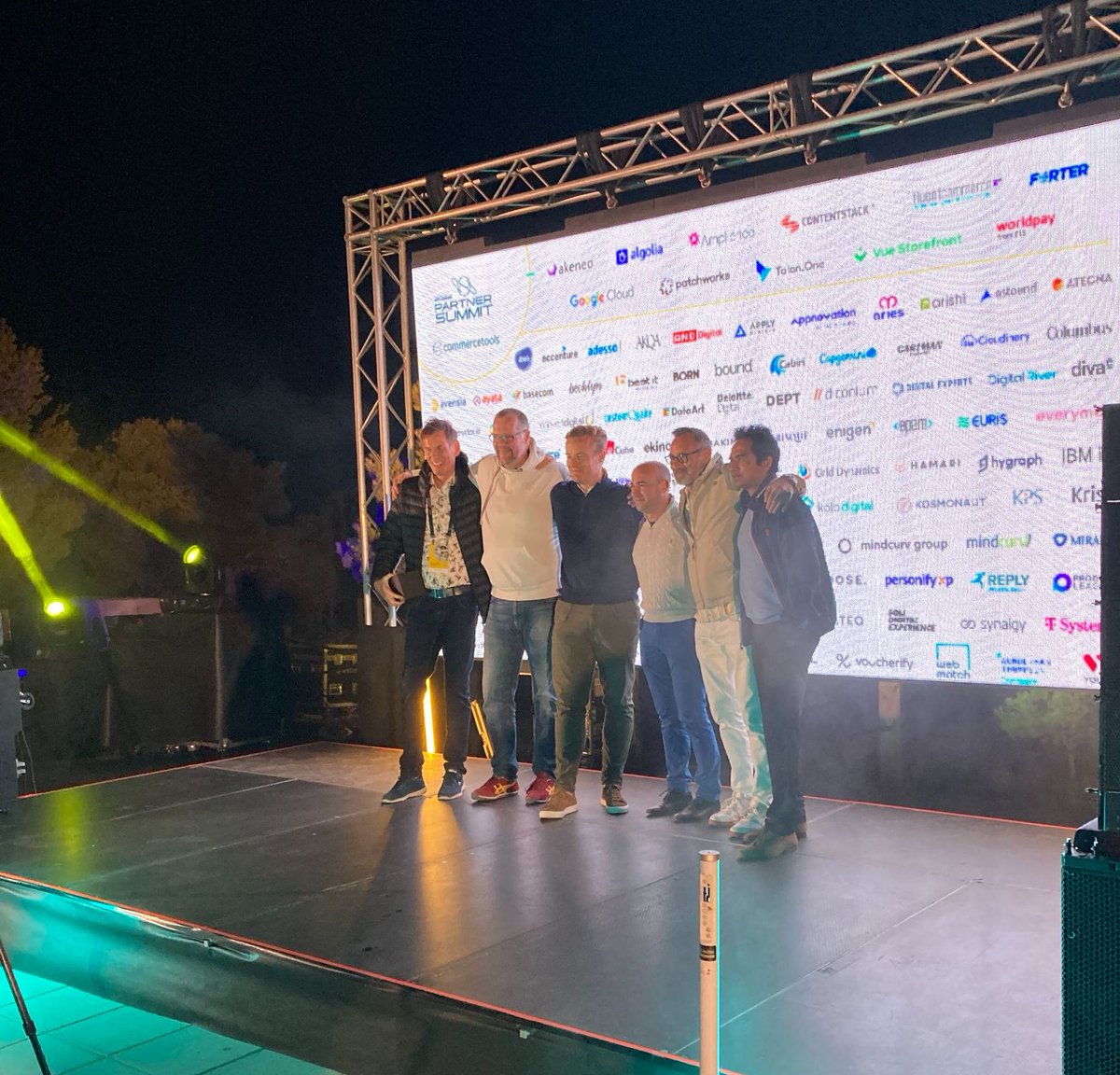 commercetools's tweet photo. It's a wrap! A big thank you to all our amazing partners joining us in Croatia to explore the #LimitlessPossibilities ahead of us together. 
Until next year! 🚀🚀 #ctPS22 https://t.co/mJHHhOPbz3