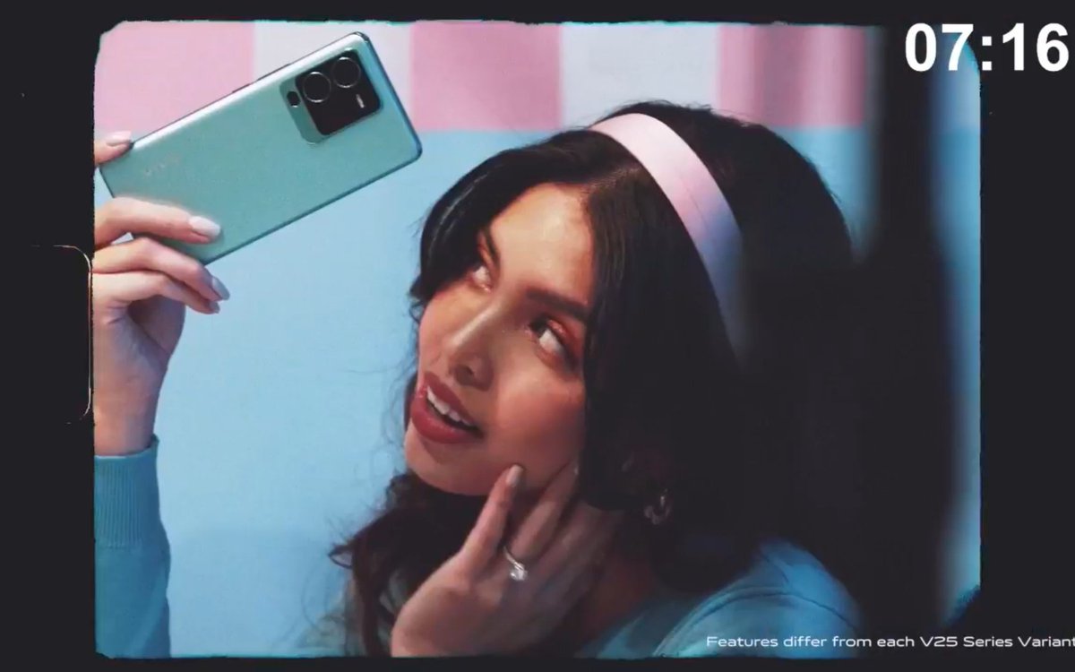 MAINEstersofc's tweet photo. Hello engagement ring !!!💍😍💍

@mainedcm #MaineMendoza
#NightPortaitMasterMaine #MainevivoV25  
#vivoV25Series5G #NightPortraitMaster
@Vivo_Phil https://t.co/bnFzDKLWsG