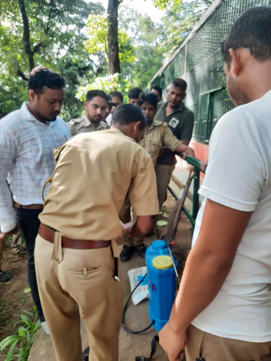 assamforest's tweet photo. A three day training program for upskilling of 23 Zoo Keepers was held @assamzoo in association with Agriculture Skill Council of India, including 2 day orientation program
@CMOfficeAssam 
@cmpatowary 
@mkyadava https://t.co/P3JNMhdWrB