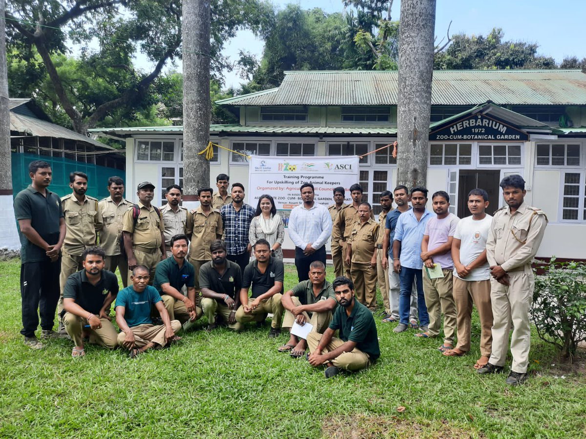 assamforest's tweet photo. A three day training program for upskilling of 23 Zoo Keepers was held @assamzoo in association with Agriculture Skill Council of India, including 2 day orientation program
@CMOfficeAssam 
@cmpatowary 
@mkyadava https://t.co/P3JNMhdWrB