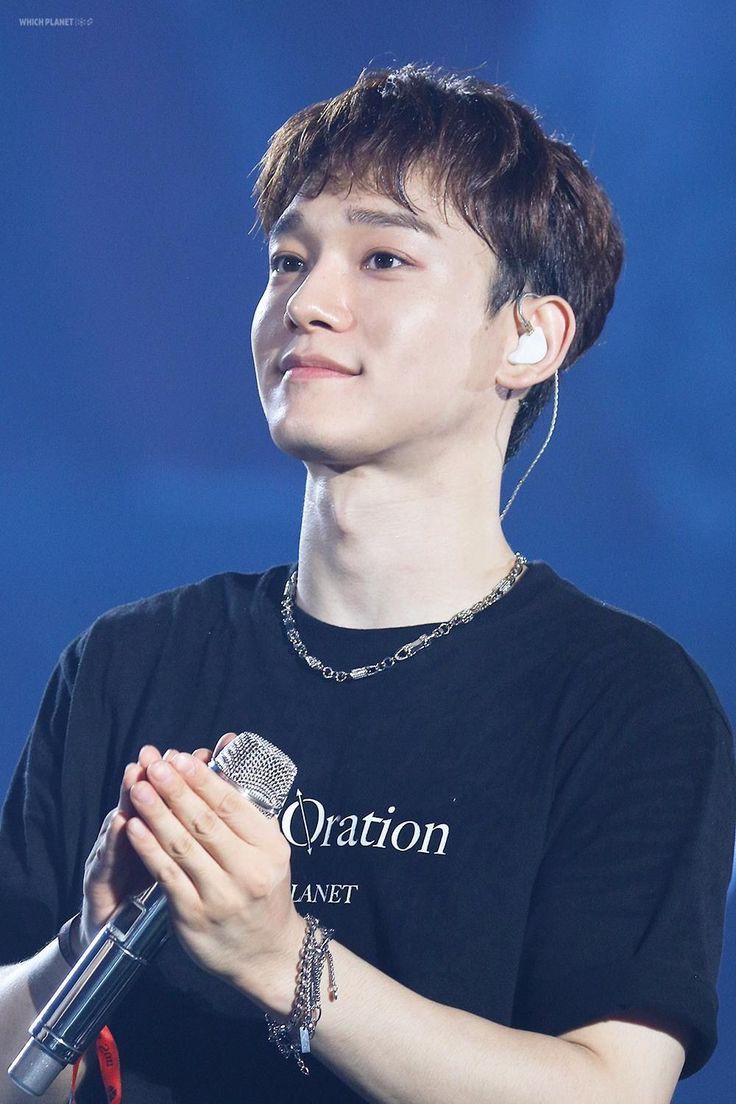 AysayaRamiah's tweet photo. HAPPY BIRTHDAY CHEN ILY!!♡♡

#31stBloomingDae
#HappyChenDay
#첸가을밤을수놓은_별 https://t.co/8E286eifKI