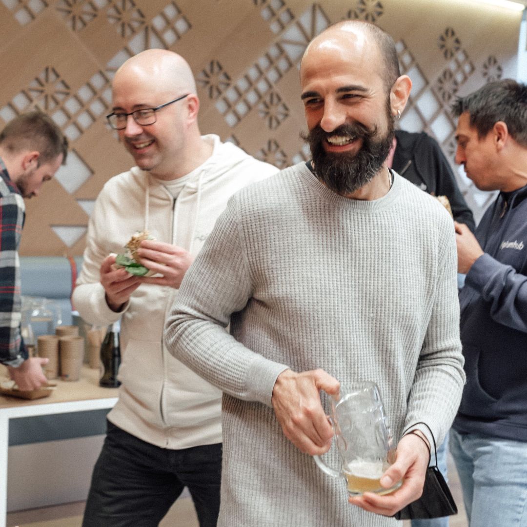 Apium_hub's tweet image. Together we always have a good time! ๐ #softwaredevs