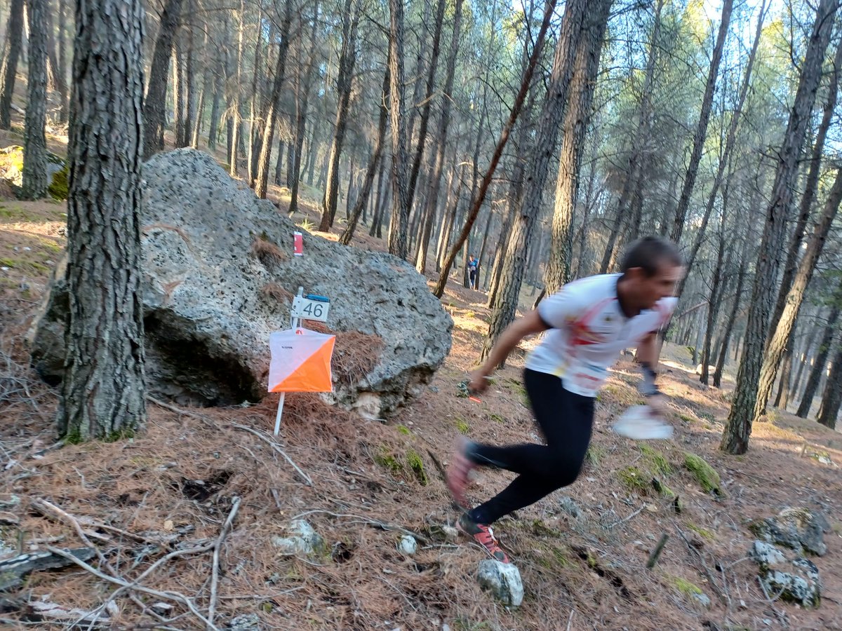 Organizados por la Junta central de educación física y deportes #JCEFYDET y la #JEAPRE-Centro, esta semana se desarrollan en la sierra de Horche #Guadalajara los campeonatos de carrera de orientación del <a href="/EjercitoTierra/">Ejército de Tierra 🇪🇸</a> y Fuerzas Armadas.
#Ejércitoconeldeporte