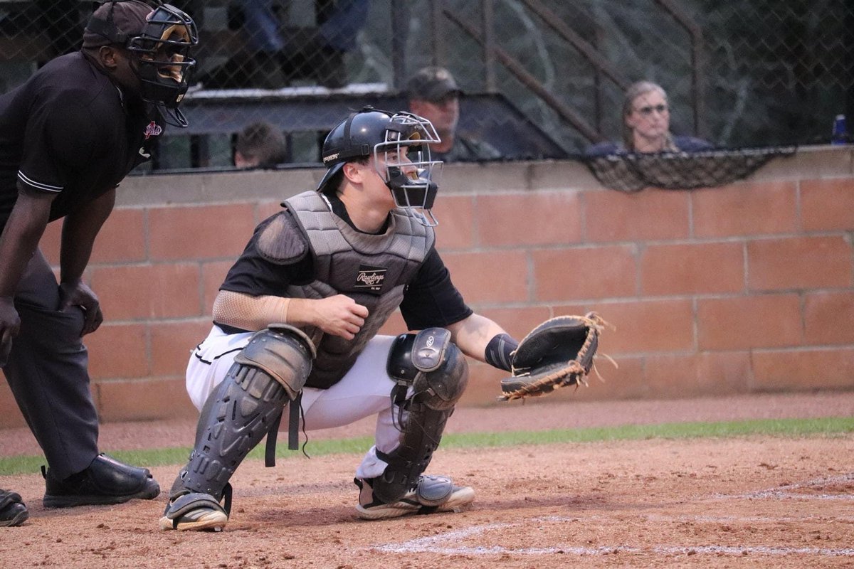 trace_roy's tweet image. I’m extremely blessed and excited to announce that I will be continuing my athletic and academic career @SMCC_BB. I’d like to thank God, my family, coaches, and teammates that have helped me get to this point.#gobears