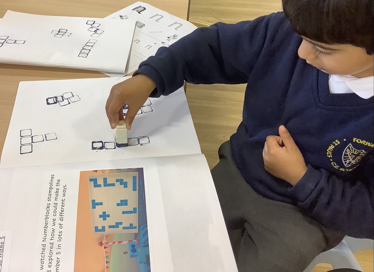 StPaulsBolton's tweet image. Reception have been making 5 today, using @numberblocks ’stampolines’ as inspiration. #earlymaths #eyfsrocks