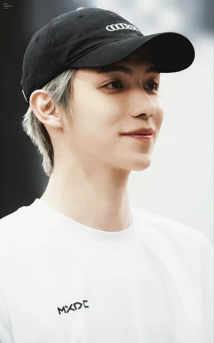 115LYZ's tweet photo. รอยยิ้มที่เป็นธรรมชาติบริสุทธิ์
แสดงความเป็นตัวตนได้อย่างแท้จริงไม่ดูfakeคือเสนห์ที่มีอยู่
ในตัวโจวโจวอย่างแท้จริง🥰
#หลัวอีโจว #IXFROM #罗一舟 #luoyizhou https://t.co/PGaKhcvvwp