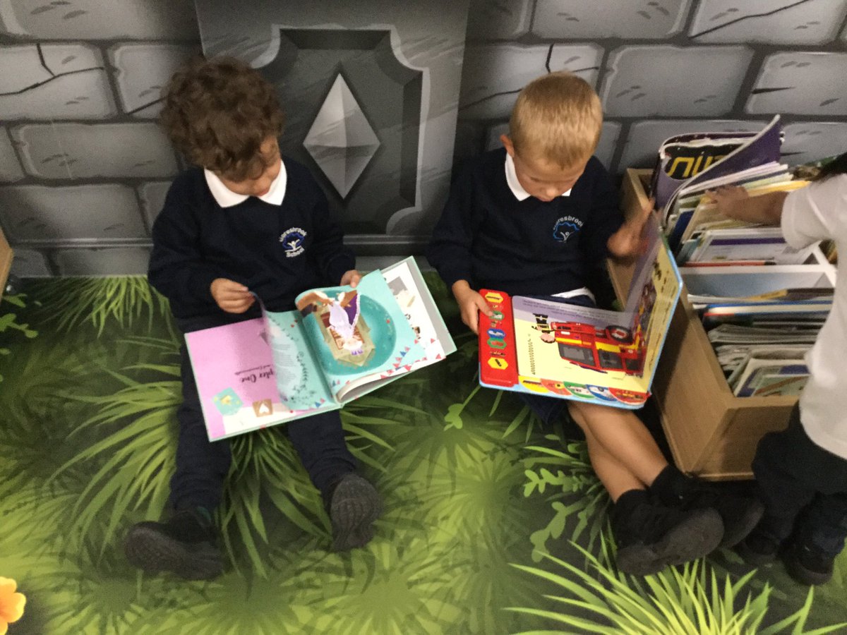 RGB enjoying some library time this afternoon 📚<a href="/GoresbrookSc/">Goresbrook School</a>