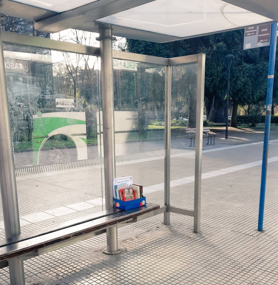 CasadeVeinte's tweet photo. Hoy cumplimos 5 años sembrando libros
¡Las primeras cajas sembradas!
📍Puente del Paseo Davila
📍Plaza España
📍Luro e Irigoyen
#SIEMBRADELIBROSMDP
#SomosCasade20
#LibroBuscaLector
#Lectores https://t.co/XaHIXP459b