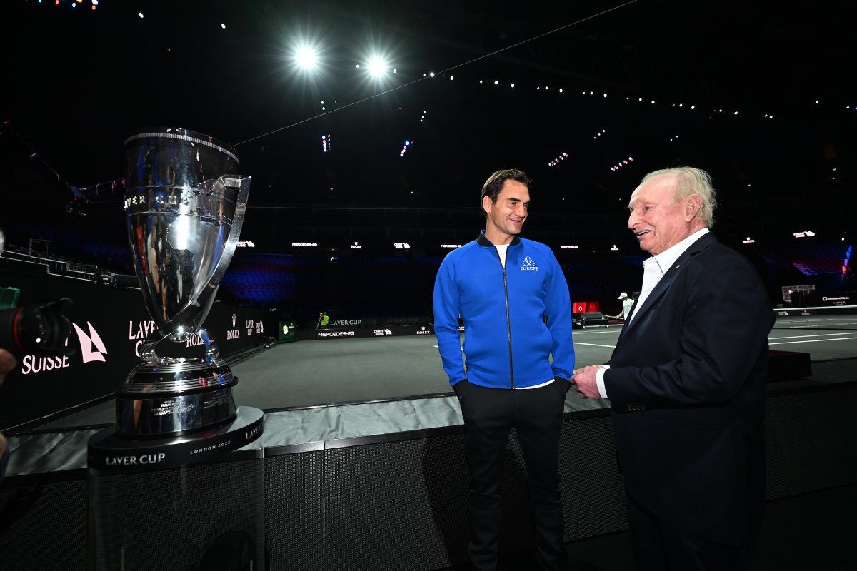 LaverCup's tweet photo. A legendary gathering this morning with the legend himself, @rodlaver - and the coveted Laver Cup 🏆

#LaverCup https://t.co/qeCQEVdlQo