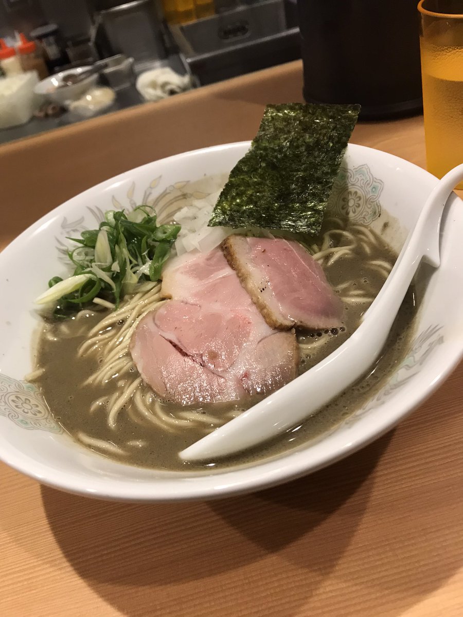 Ooooo_jiro's tweet photo. 何日か前の道端^ ^ https://t.co/TW9scbwOqq