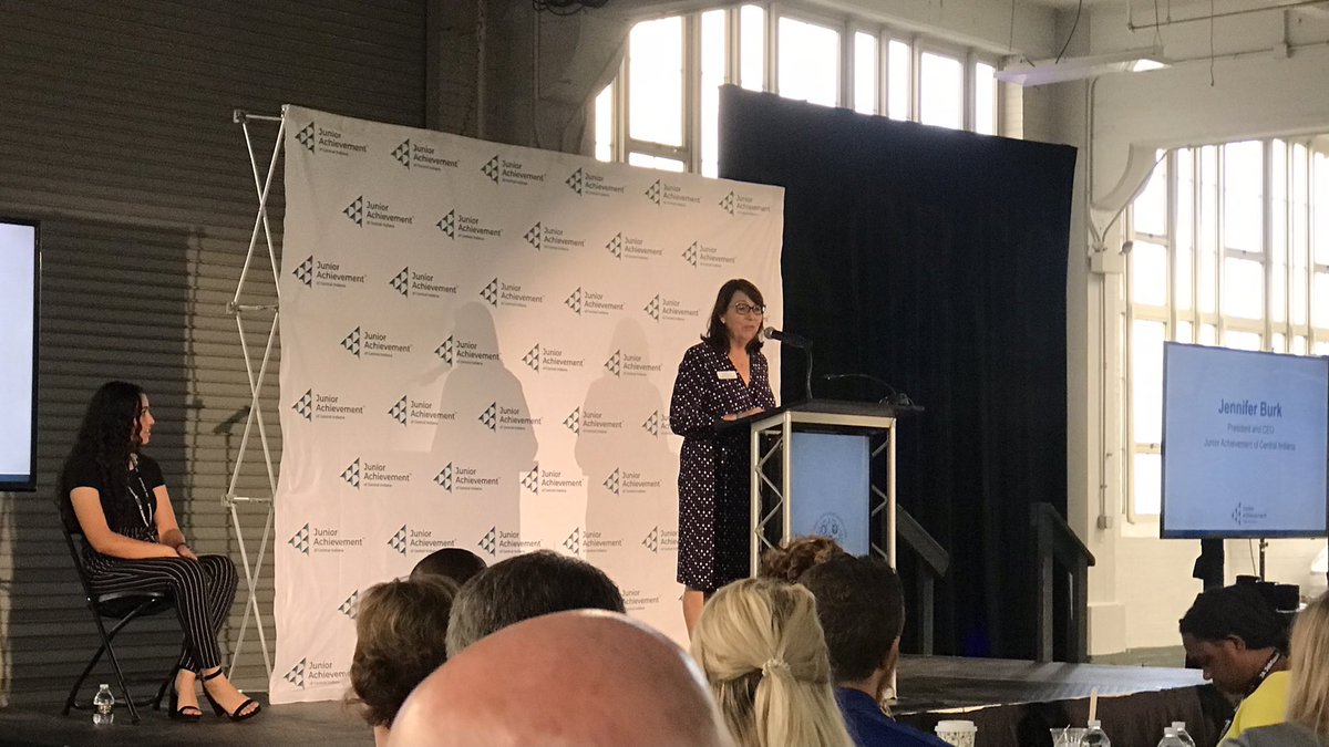 ByronErnest's tweet photo. Jennifer Burk, Pres. & CEO of @JA_USA, welcomes those enjoying VIP breakfast at #JobSpark. So great to be here at the @IndyStateFair grounds today! #jajobsparkindy
@JACentralInd https://t.co/sZDtKTOWD9