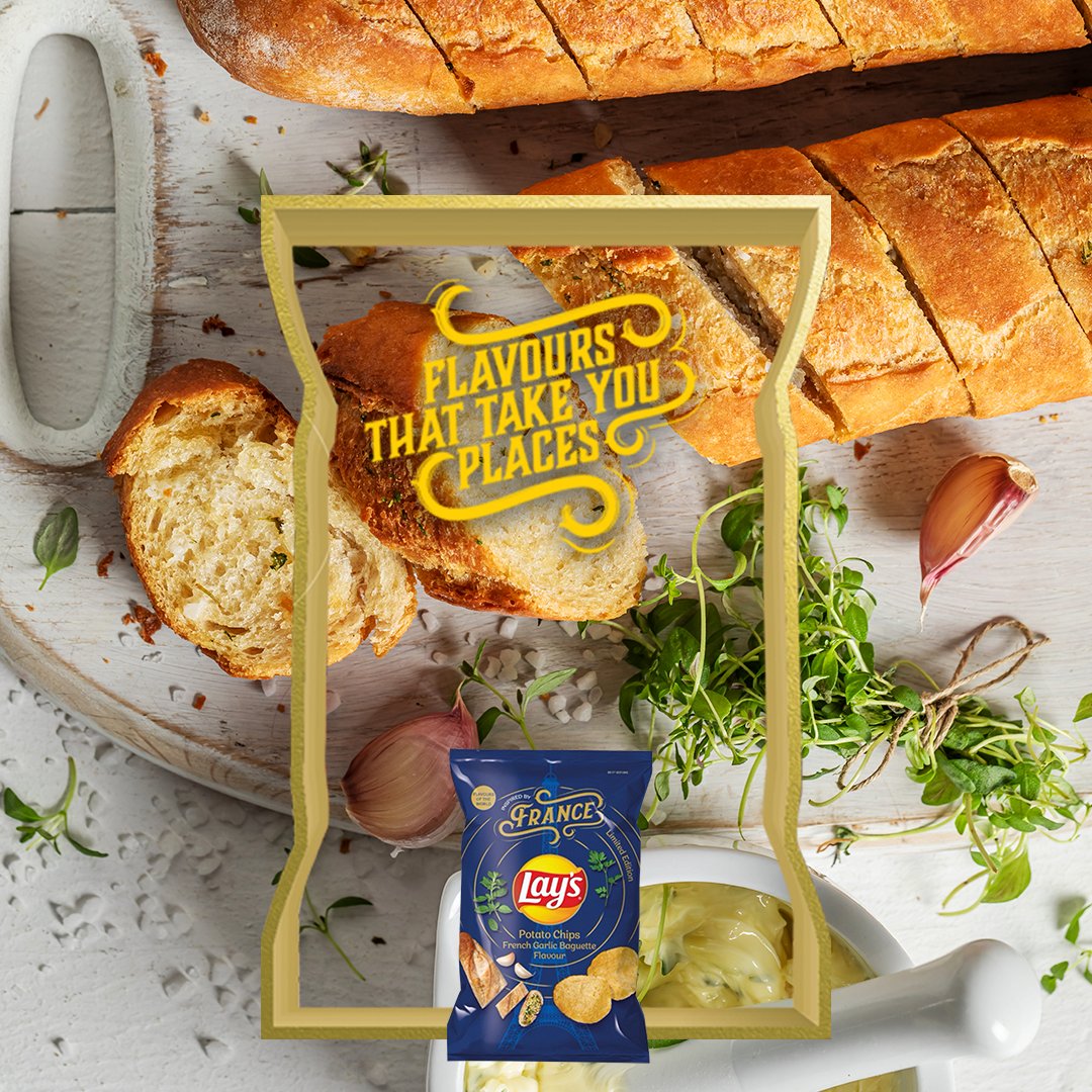 LaysSouthAfrica's tweet photo. Take a stroll past a corner café in Paris with the latest addition to our Lay’s #FlavoursThatTakeYouPlaces. The new exciting French Garlic Baguette flavour. A taste of France in every bite. 🤲🇫🇷 https://t.co/xaF9oQ9czv