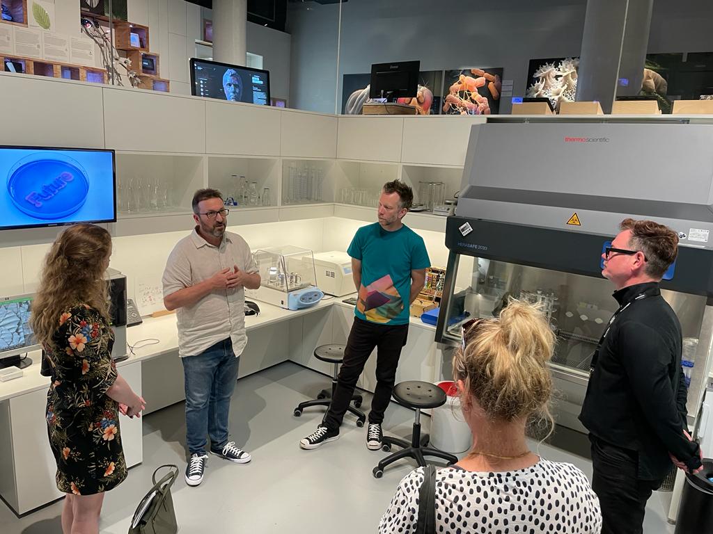 AusAmbVIE's tweet photo. Embassy colleagues were delighted to visit #arselectronica22 & to connect with 🇦🇺 artists & #FestivalUniversity students. Proud to see 🇦🇺-led cutting-edge research showcasing 🇦🇺 innovation incl. on #bioart, #oribotics & the application of #AI to critical environmental challenges. https://t.co/AzKkdE8eze
