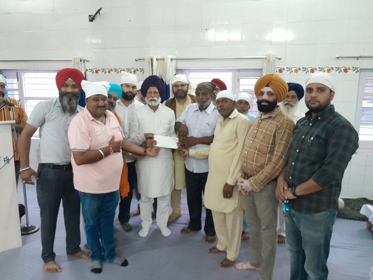 DrAmarSinghINC's tweet photo. Visited villages Bhogiwal, Naromajra, Jandali and Amhedgarh city in Amargarh halqa. Distributed MPLAD sanction letters and did various social meetings. @RajaBrar_INC @Barmer_Harish @kahlonjaskaran @DeepakBhaardwaj @IYCPunjab https://t.co/GhbrhdHMGr