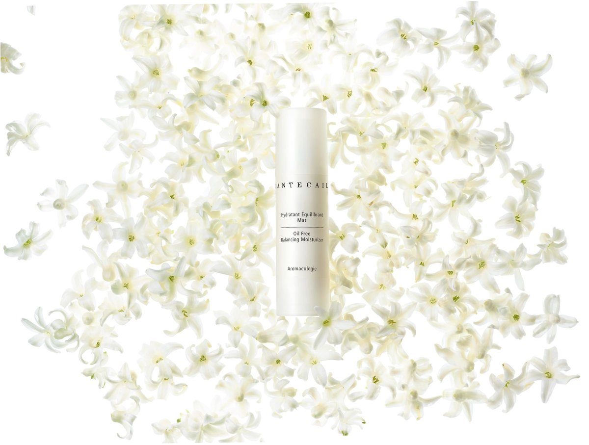“Oil Free Balancing Moisturizer truly is all about balance. Through cutting-edge science, we have created a formula that does way more than just treat the side effects of unbalanced skin like oil and acne.” -Olivia Chantecaille bit.ly/3UescPY
