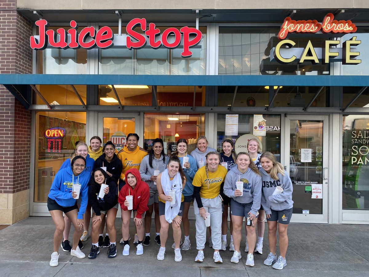 What a great start to the day for <a href="/CSMFlamesWBB/">CSM Flames Basketball</a>!  Our last preseason conditioning “run” this morning!  Of course JuiceStop had to be included😎! Tomorrow we step on the court together for practice #1!  We’re excited for what this season can bring! #goflames #nextstep🔥🏀💪
