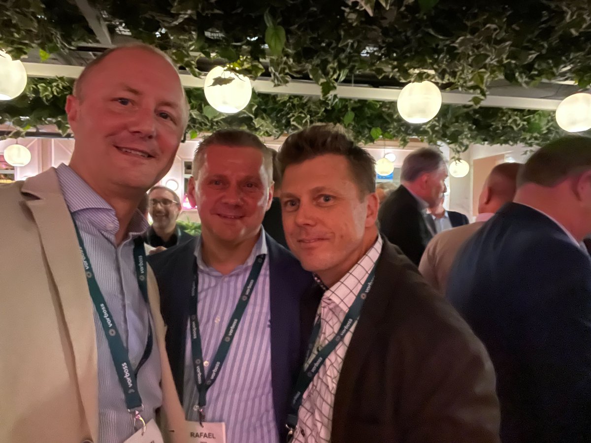 COSSystems's tweet image. London and Britain Connected deliver! #BSS/OSS #OpenAccess #BusinessEngine #EndToEndAutomatisation #FTTH