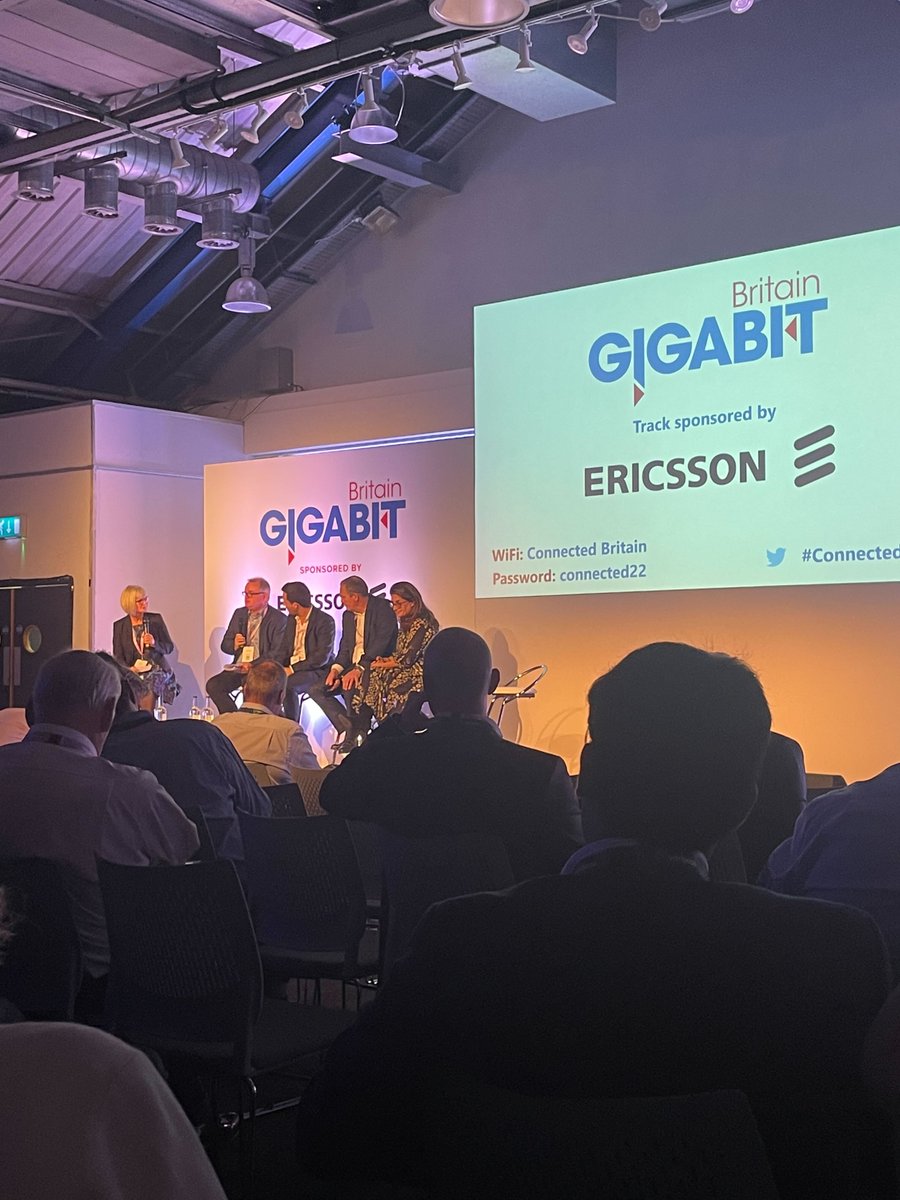 COSSystems's tweet image. London and Britain Connected deliver! #BSS/OSS #OpenAccess #BusinessEngine #EndToEndAutomatisation #FTTH