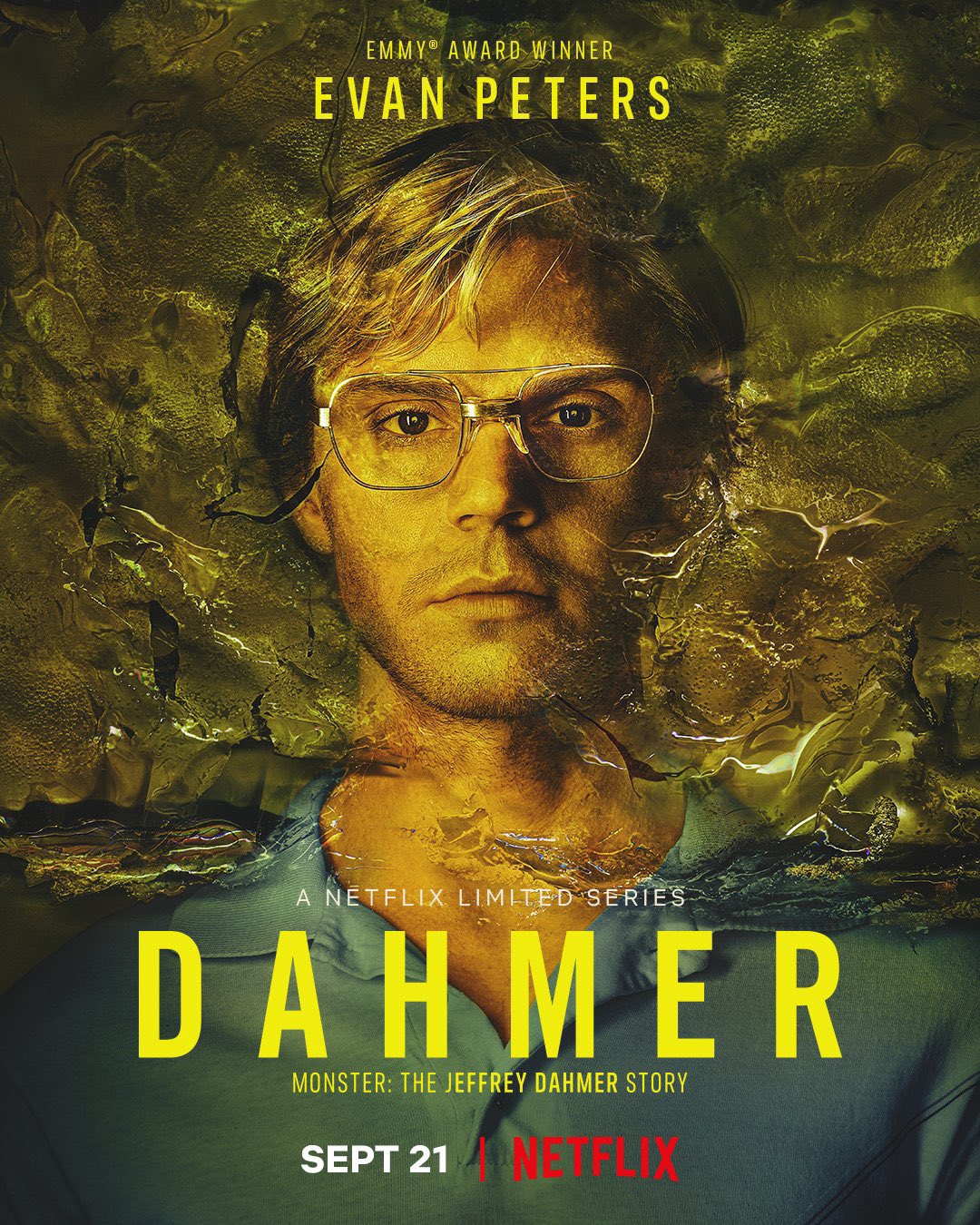 Canal PeeWee 🚂 on X: Chegou no catálogo da Netflix a minissérie Dahmer:  Um Canibal Americano. Estrelado por Evan Peters, a série mostra a história  do serial killer Jeffrey Dahmer. Vai assistir?