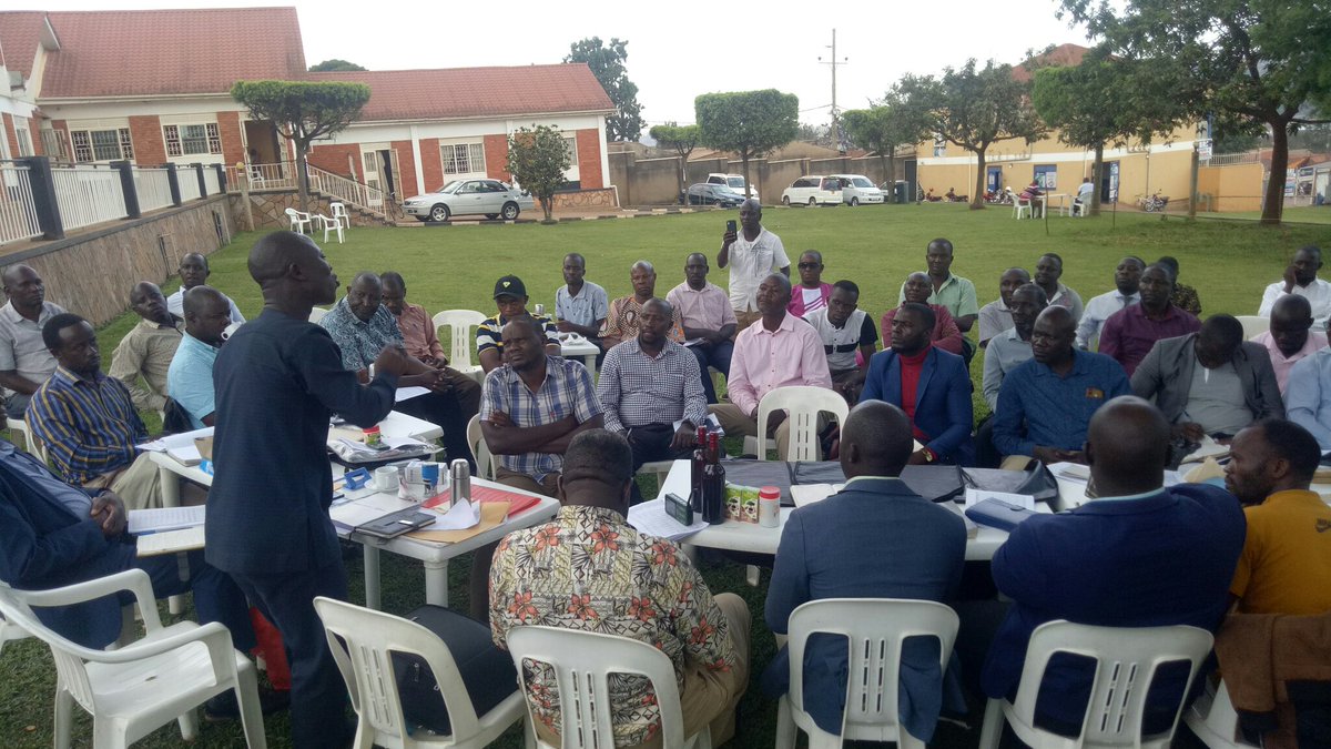 McsUganda's tweet photo. Mr Mutanda giving his remarks on Mcs Association Uganda AGM at @Stalionhotel Busega . @makularich4 @EKyaggwe @Parliament_Ug @CaptainEveee @Airtel_Ug @UgEquityBank @Tom_Magambo @CapitalFMUganda @RobinahNabbanja @actionaiduganda https://t.co/0e0kNNhq0J
