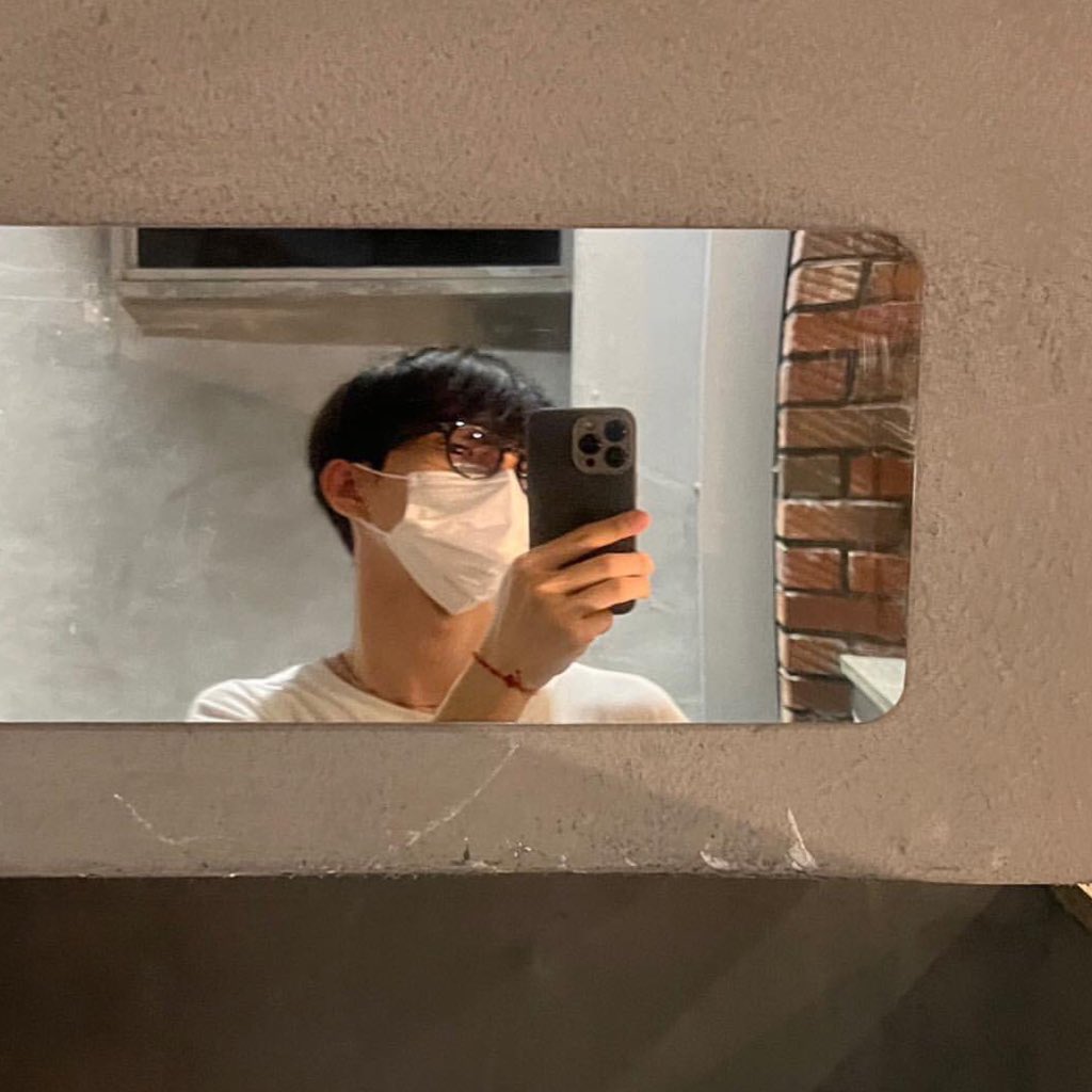kyuantics's tweet photo. changmin lately 🤍🤍🤍 https://t.co/X0klpzyI01