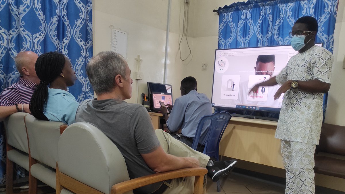 mediverseai's tweet photo. @imodoye_abioro showing stakeholders at St. Dominic Hospital how the MediverseAI EHR helps improve hospital management and also reach more patients via it's telemedicine capabilties.

#mediverseai #mediverseehr #ehr https://t.co/Pejg0syz9C