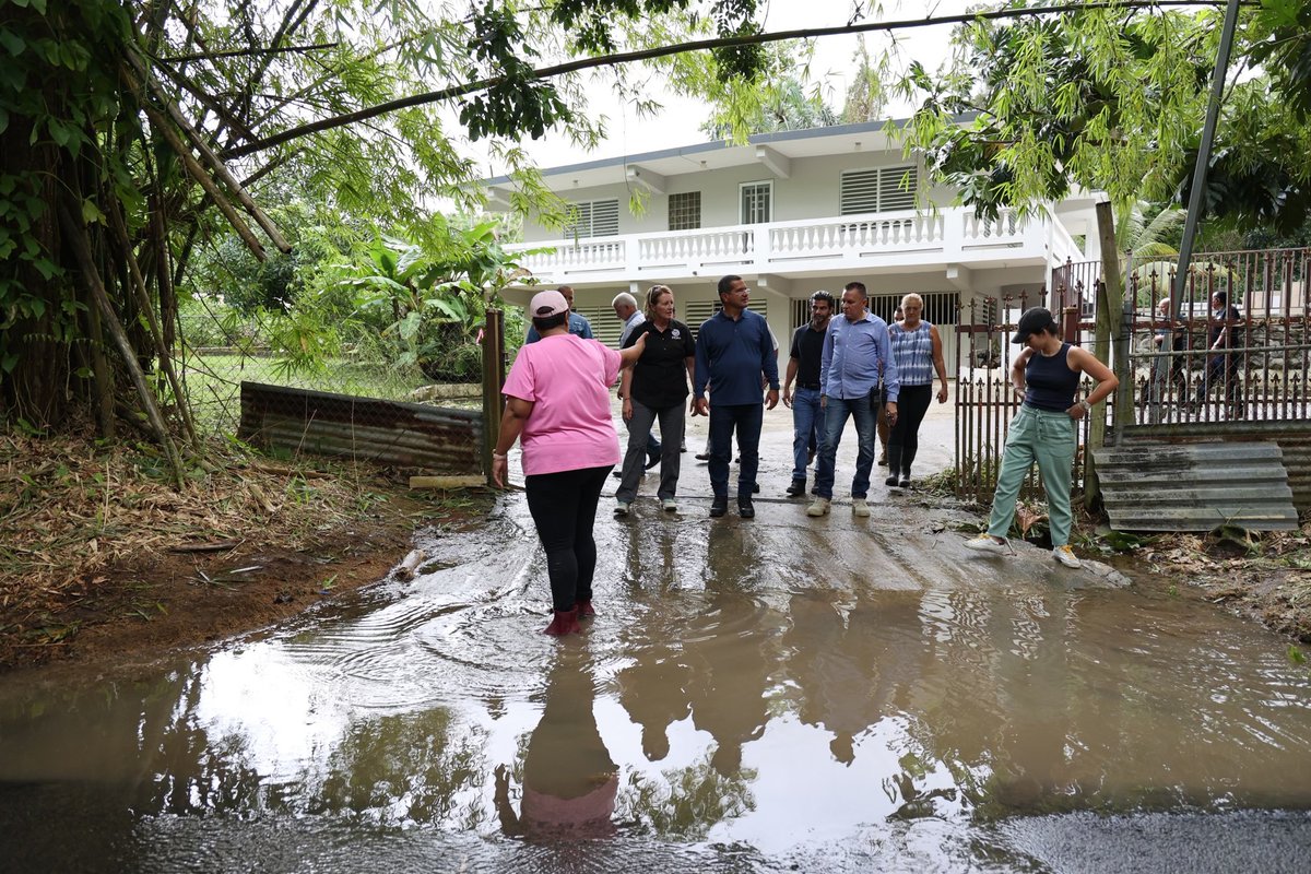 femaregion2's tweet photo. .@FEMA_Deanne gets a firsthand look at #Fiona’s devastation while meeting with @GovPierluisi and listening to survivors' stories. Bottom line: @FEMA, our federal, state & local partners are in it for the long haul and united in helping Puerto Rico recover. #PRStrong https://t.co/aZs1zq4rMB