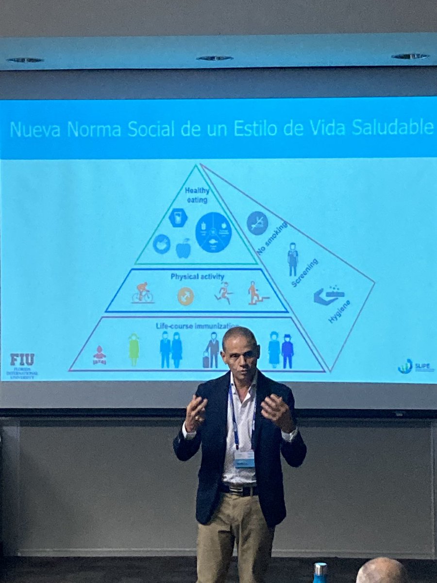 Clabelmdped's tweet photo. Un estilo  de vida saludable no solo es alimentación sana y actividad física. Prevenir enfermedades a través de la inmunización desde niños hasta la edad adulta también! #VacunasSalvanVidas #PEIVAP2022 @SLIPEsociedad @dr_rdebbag @Maluavi https://t.co/JqqrXQARHV