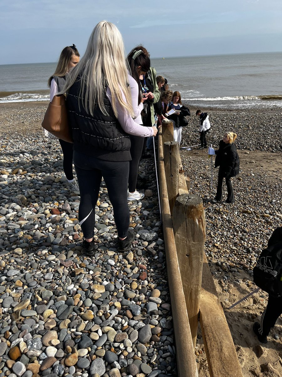 BBGAcademy's tweet photo. Next on our Year 11 Geography Field Trip Adventure is Hornsea #TaneBBG💙💚💙 #GeographyIsEveryWhere https://t.co/G5CF4qf9Pp