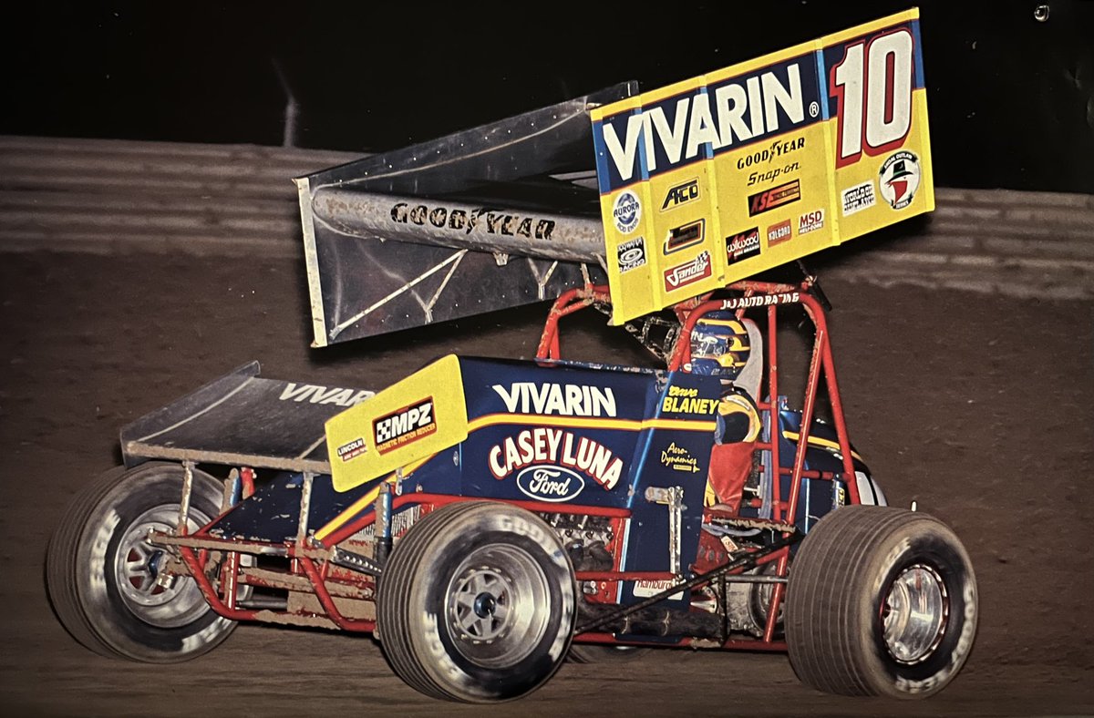 The Casey Luna #10 driven by Dave Blaney during @WorldofOutlaws action at Tri-State Speedway @BuckeyeBullet10 @teamblaney @rbfamfoundation 📸 E. Thompson