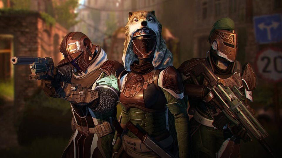 DestinyNostalgi's tweet image. Listen I know we see this armor reposted a lot, but since next season we will likely get a new or reprised Iron Banner set I am begging Bungie to please bring this one back.