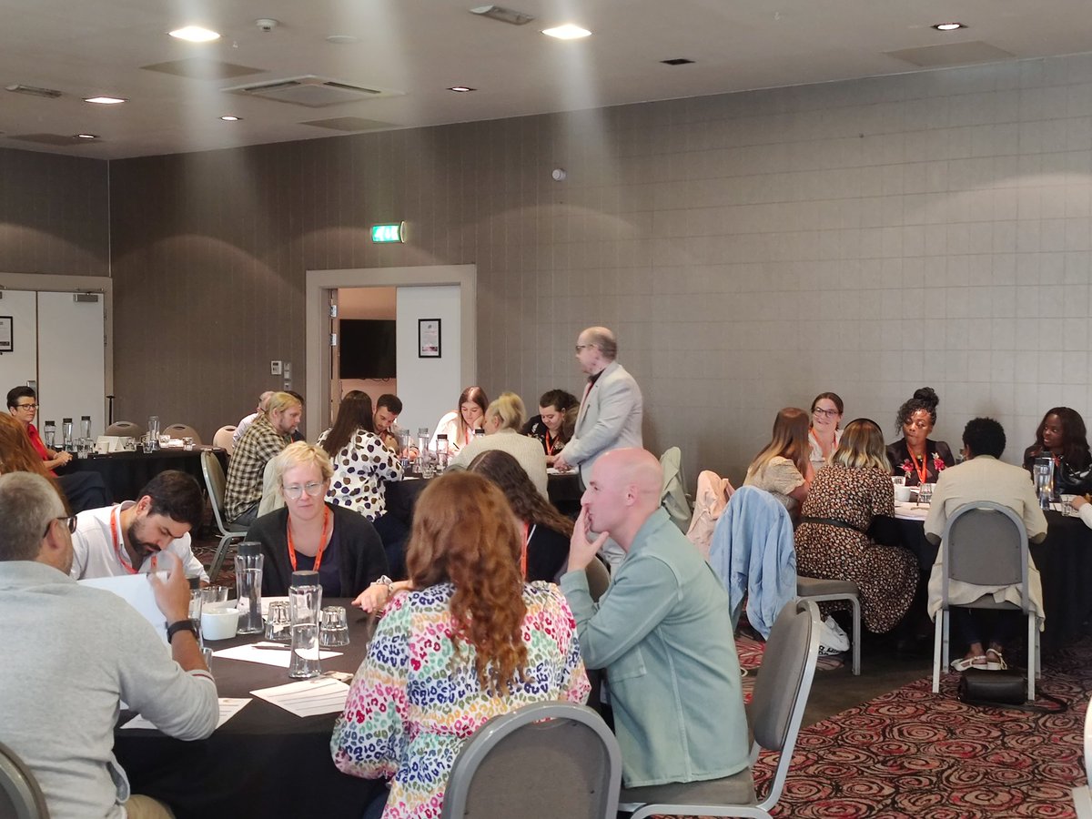 150Leaders's tweet photo. Our #150Leaders drafting their elevator pitches. We're hearing some amazing ones!
#SLPConference https://t.co/FXziu49B8Z