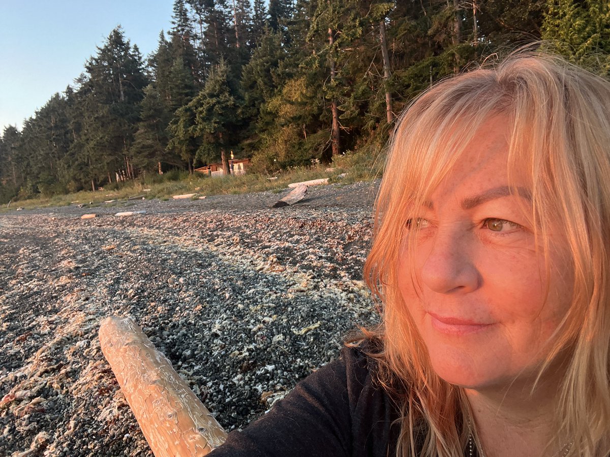 iamlynda 🧡IIIIIII🧡💙🧡🇨🇦 tweet media