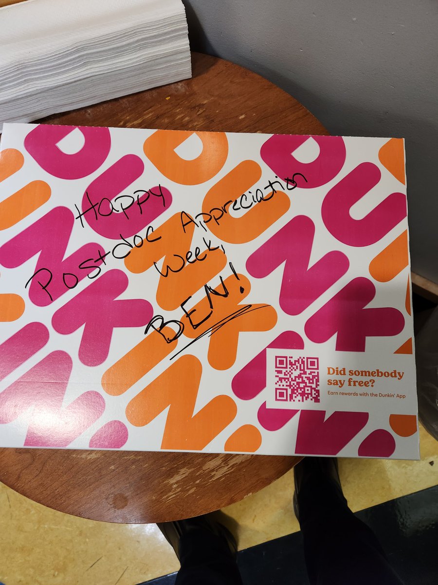 ShawDoesScience's tweet image. I think I got a good postdoc mentor, y'all. @PhDWilliamsJess