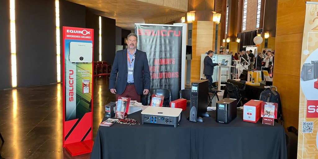 Salicru_SA's tweet photo. Continua la participación de @Salicru_SA en eventos organizados por distribuidores del sector. Es el caso de la 5ª Jornada del Araelec Automation Day que se celebra hoy en Zaragoza, con exposición de productos y la celebración de seminarios técnicos para los asistentes @Araelec_ https://t.co/rXwfLap3Ao