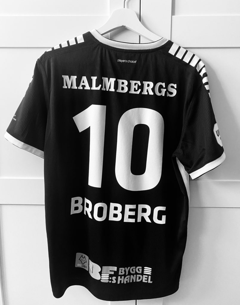 joellindberg_'s tweet photo. ❤️🖤🤍 https://t.co/Z43BpAqvkY
