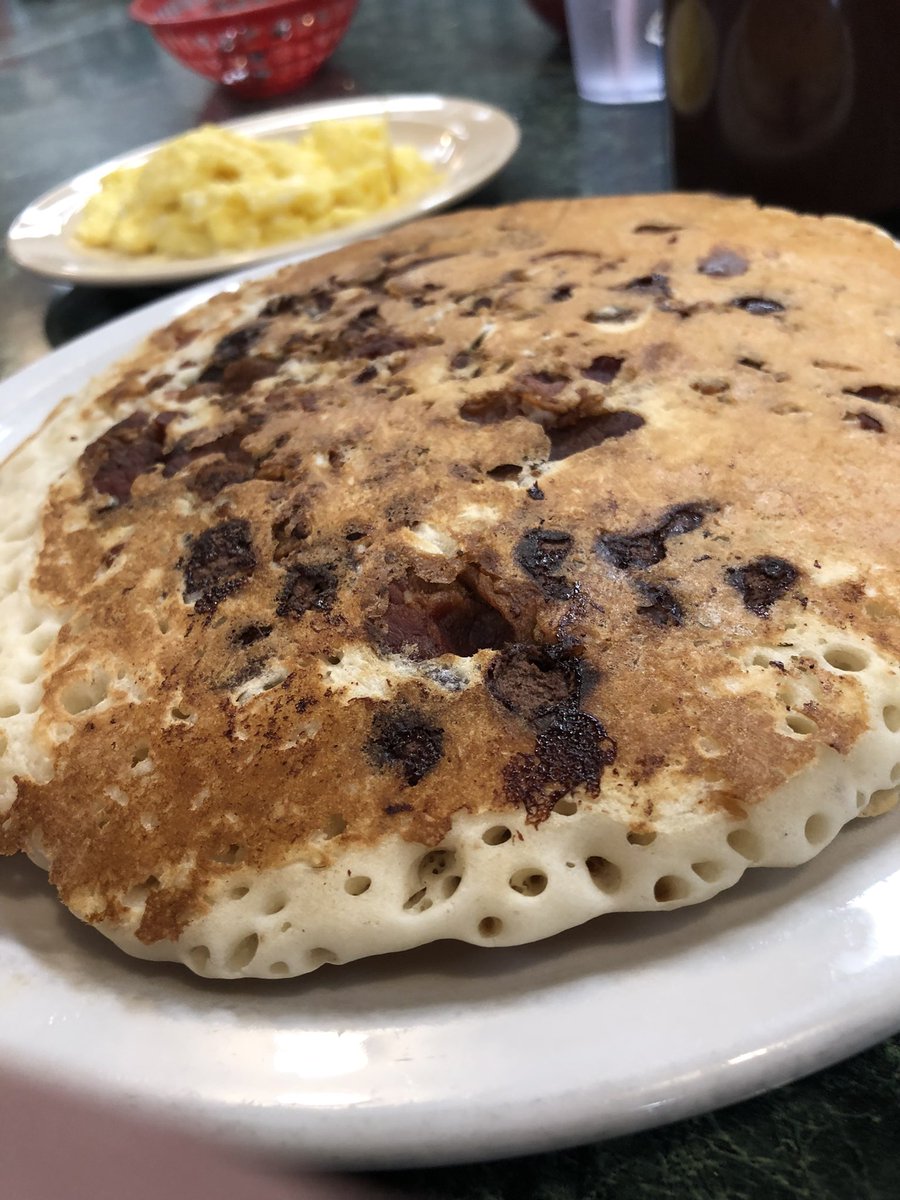 9smiles1's tweet photo. Bacon Chocolate Chip Pancakes
Because I can
.
🥓🍫🥞
#TreatYourself
#ThisIsWhyImFat
#ILeveledUp https://t.co/LVtr8vMExj