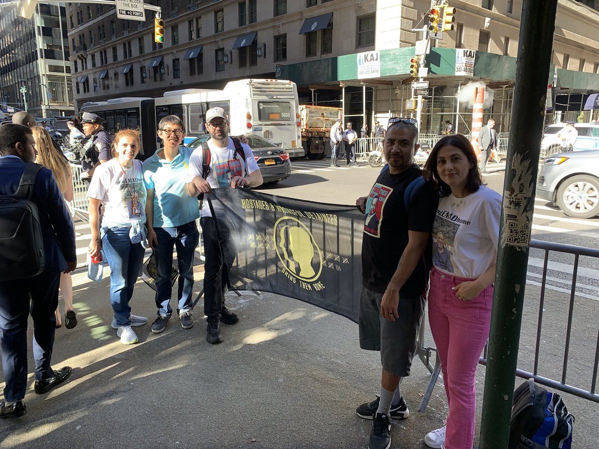 ahbobin's tweet photo. We are here to see you @POTUS & have traveled from across the country with the hopes of even 2 minutes—we must work together to free our loved ones who are wrongfully detained & hostages abroad @BOFHcampaign #bringthenhome #UNGA #UNGA77 https://t.co/Vv73hzCvKY