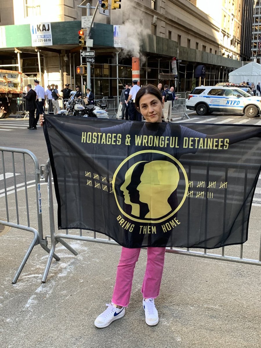 ahbobin's tweet photo. We are here to see you @POTUS & have traveled from across the country with the hopes of even 2 minutes—we must work together to free our loved ones who are wrongfully detained & hostages abroad @BOFHcampaign #bringthenhome #UNGA #UNGA77 https://t.co/Vv73hzCvKY