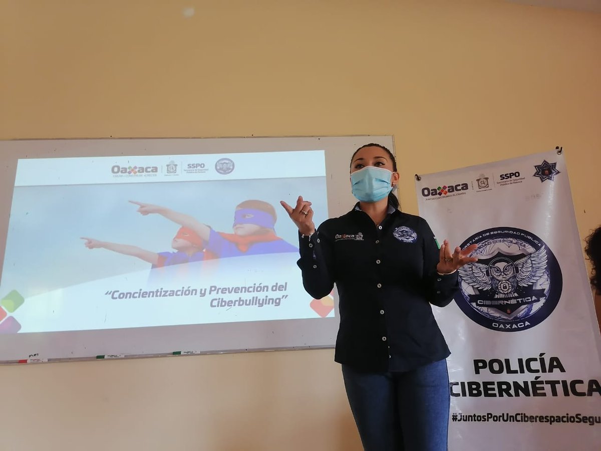 DaliaBnoyola's tweet photo. He instruido a la @UPCOaxaca para que fortalezcan acciones preventivas en contra del #Ciberacoso en instituciones educativas; este es uno de los problemas más comunes al que se enfrentan los estudiantes, derivado de un incremento en el uso de la tecnología. https://t.co/uXHfo3tX9M