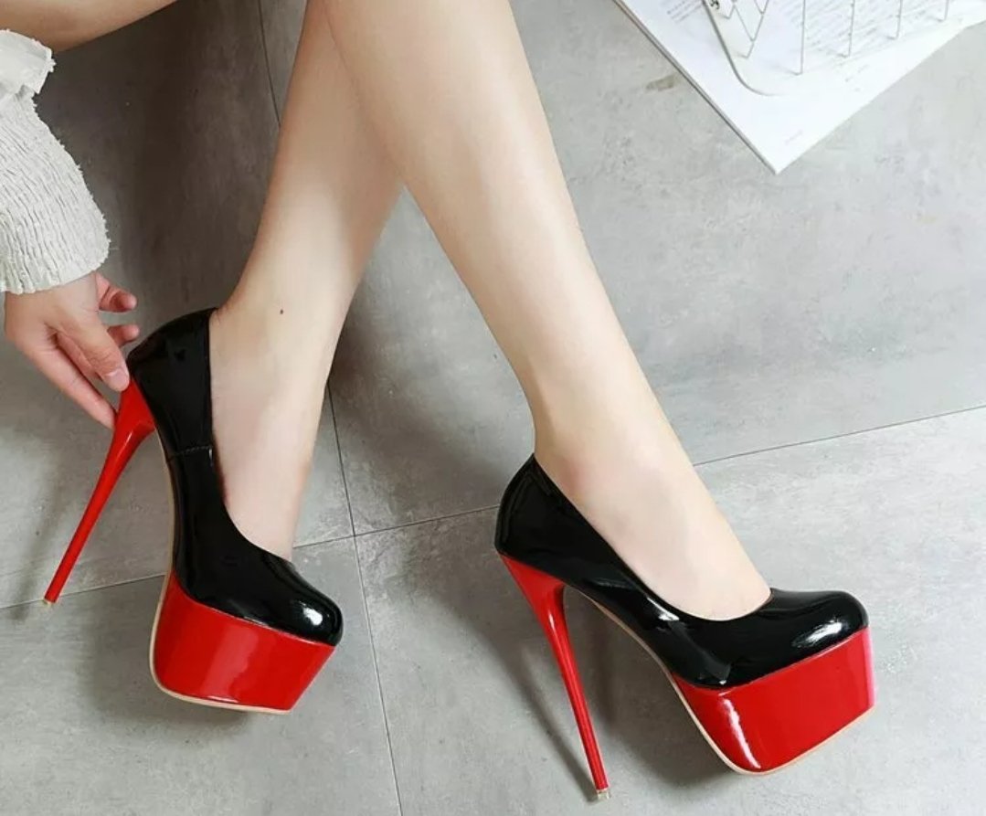 Sydney__Star's tweet photo. Us women 9.5....$sydxstalls..mama needs new shoes now https://t.co/pGVBhl2FL4
#findom #paypig #walletdrain #humanatm #feetpics You know I deserve it. Willing to do custom video or 1 on 1 session in exchange 😈😈😘❤🍒😈 https://t.co/1gPkUhulJ7