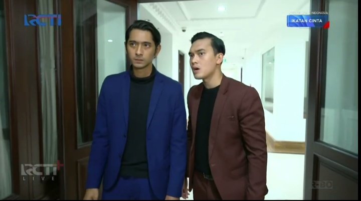 "Kamu percaya saya kan?"
Jiah.. dejavu sm dialog Aladin pas pertama ke dokter Andi.
Upin Ipin beraksi 🔥
#IkatanCintaEp883