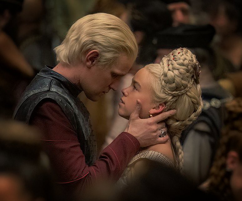 HOTDFans's tweet photo. "House of the Dragon" is averaging 29 Million Viewers Per Episode 😍
Source: @Variety 
#HouseOftheDragon    #HOTD https://t.co/X6iRn43YS9