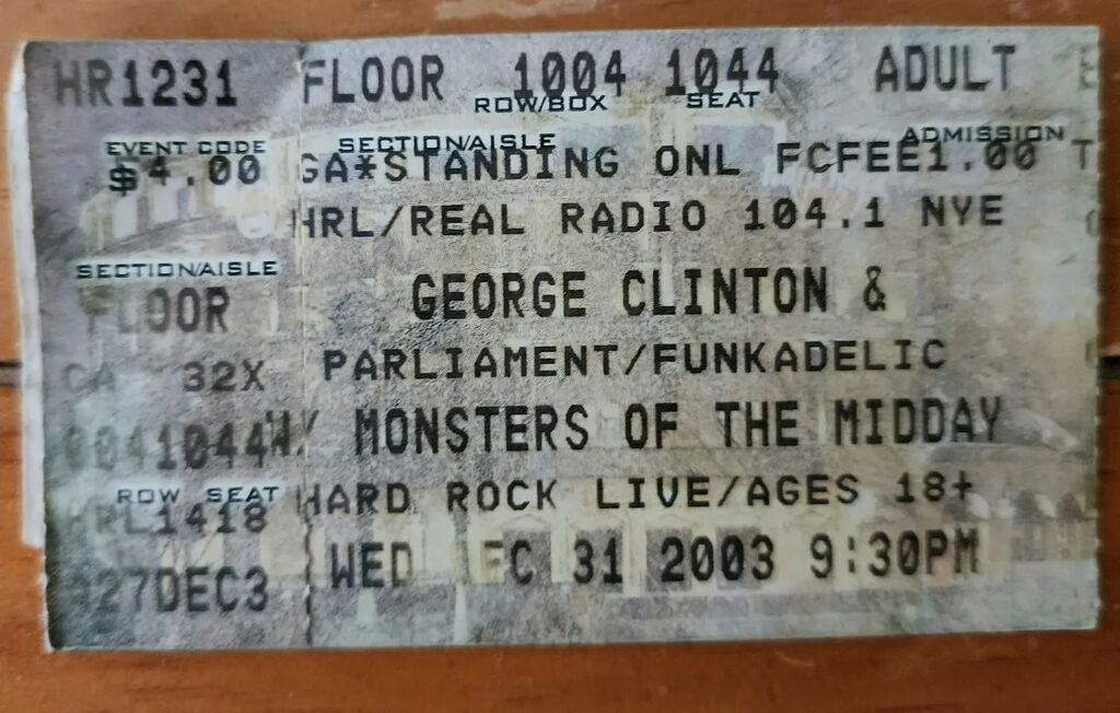 Talk about your way back Wednesdays. Here’s a serious blast from the past. NYE 2003 I saw George Clinton &amp; The  Funkadelic (@yolikegeorge ) for the first time with my girlfriend at the time, and a few of my closest friends. 

The opening act were the M… instagr.am/p/CixPgntL19k/