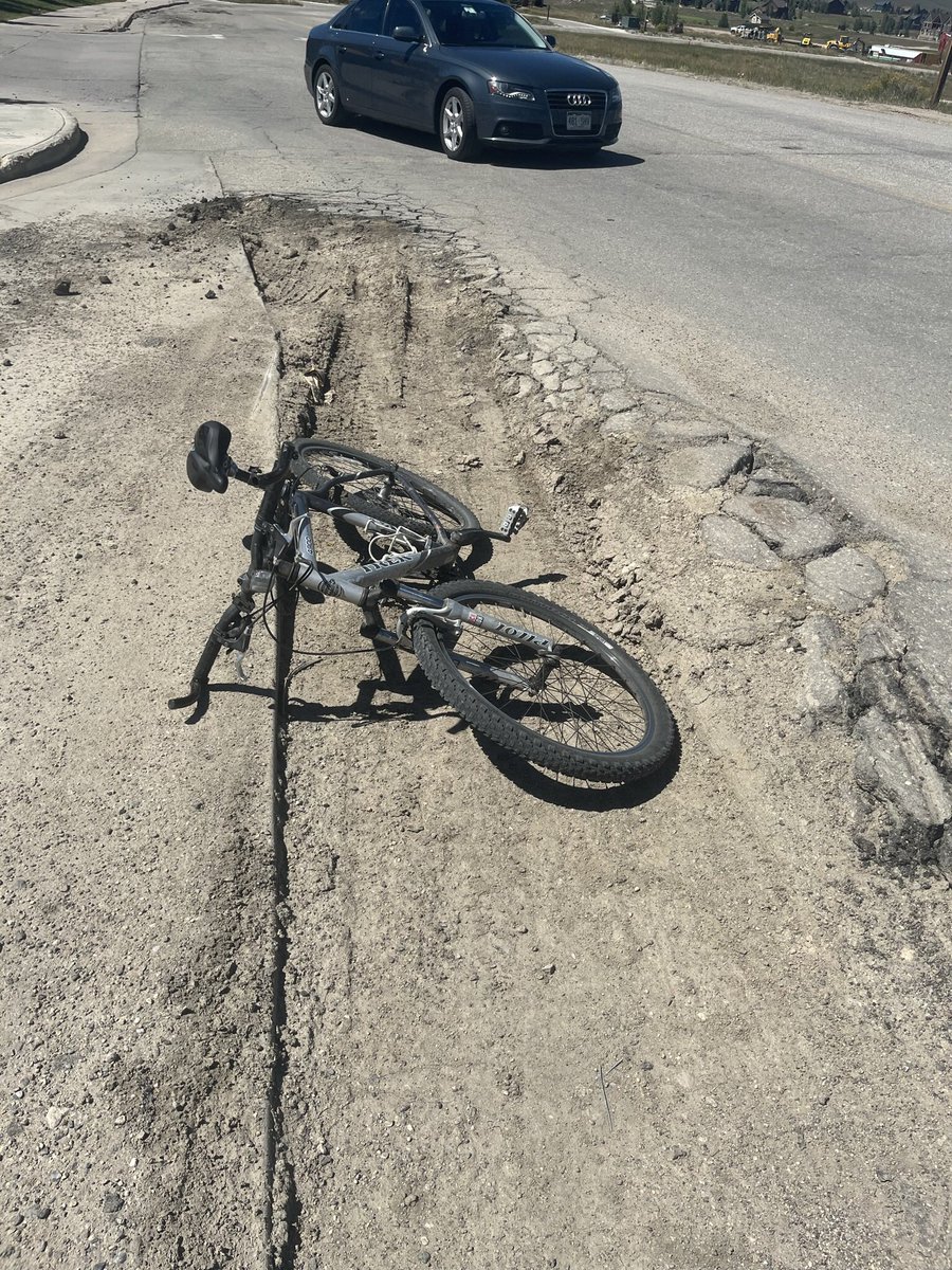 wind4me's tweet photo. @kroger  I will NOT stop 🛑 til you fix

I will insist you FIX the roads at #ThompsonRoad #Granby 

I’m advising @GovofCO  to BLOCK your next $KR store in #Colorado because you have demonstrated in #Granby you #DGAF about the people or shoppers https://t.co/JQ2bKrdkAj